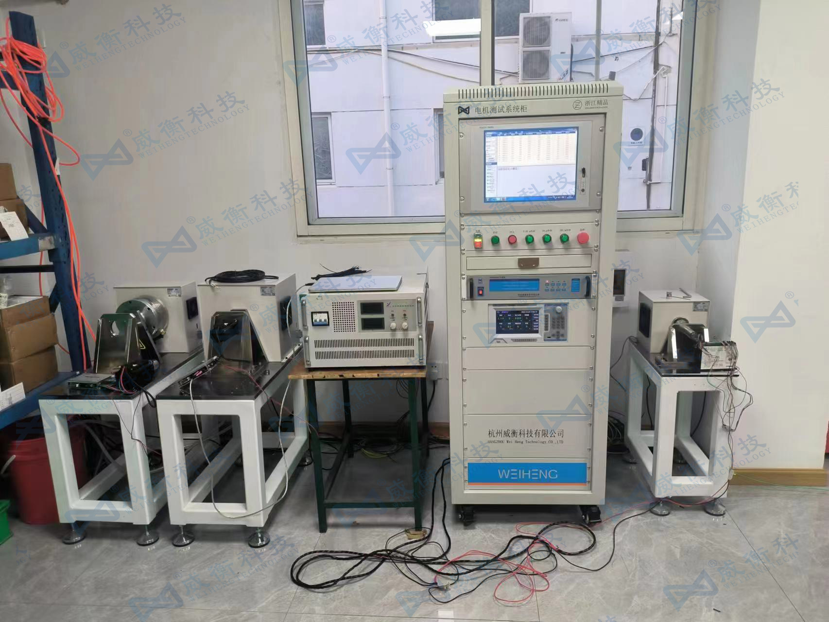 上海敏動機電有限公司調試現(xiàn)場
